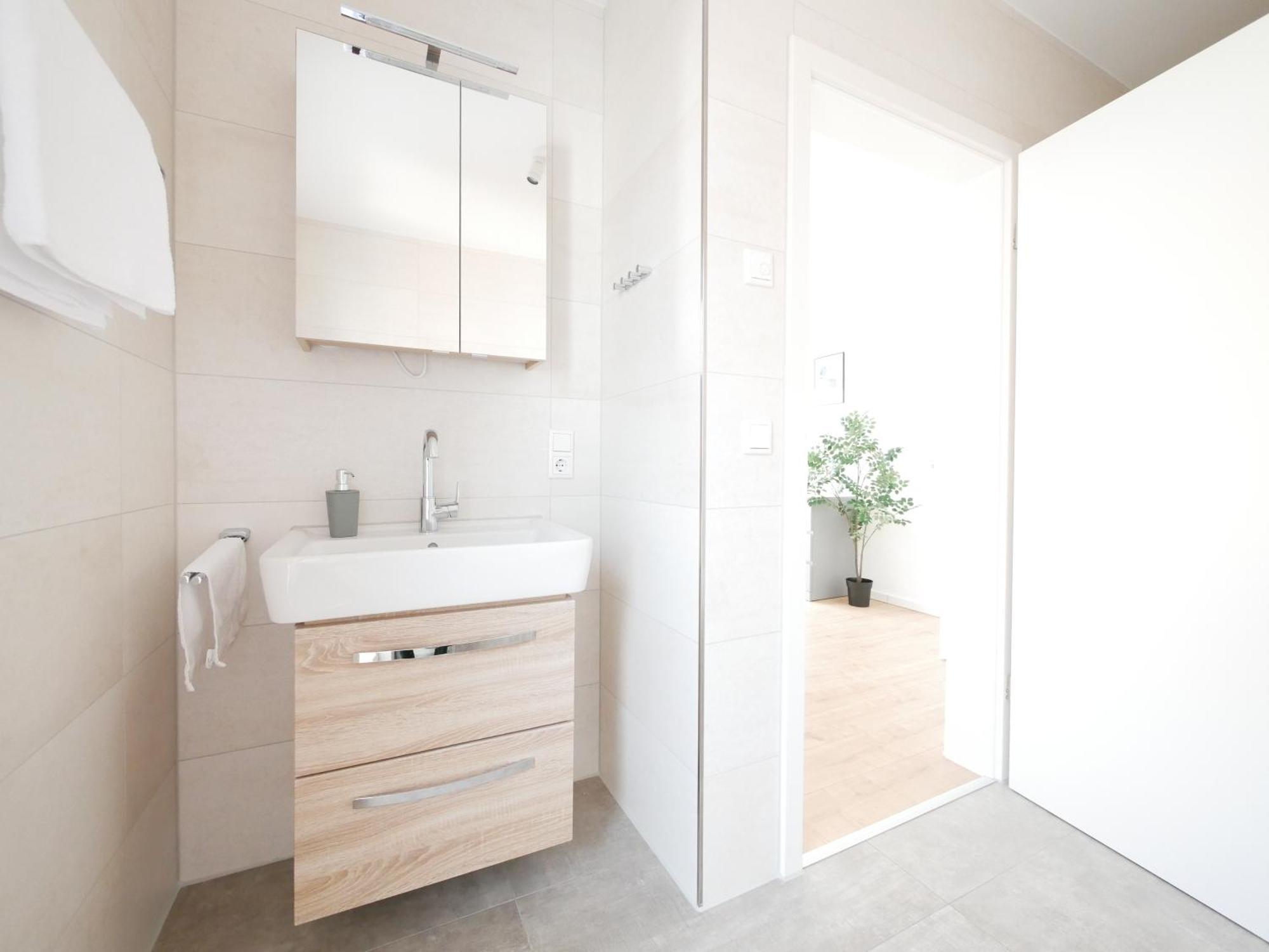 85Qm, Parkplatz, Zentral, Grosser Balkon, 2 Baeder Paderborn Exteriör bild
