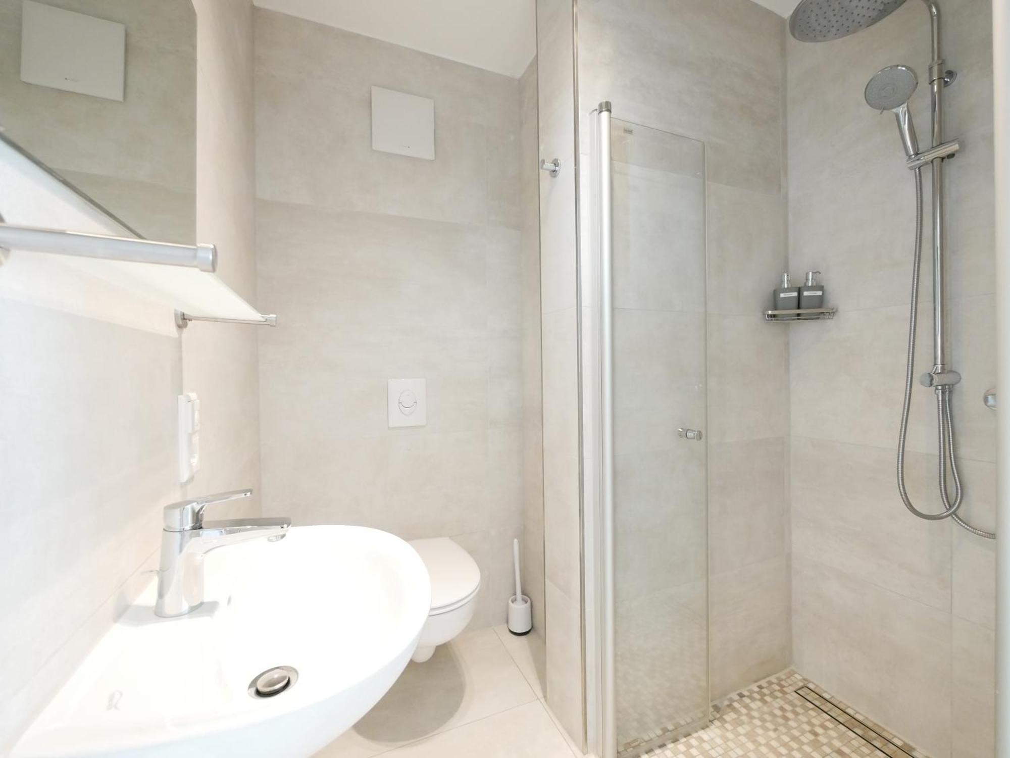 85Qm, Parkplatz, Zentral, Grosser Balkon, 2 Baeder Paderborn Exteriör bild